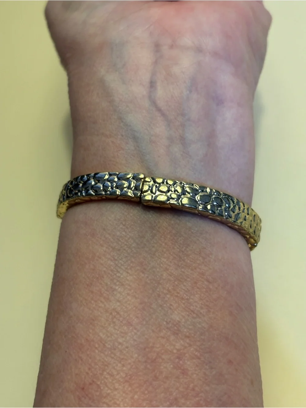 Graziano CN Gold-Plated Pavé Crystal Stretch Bracelet
